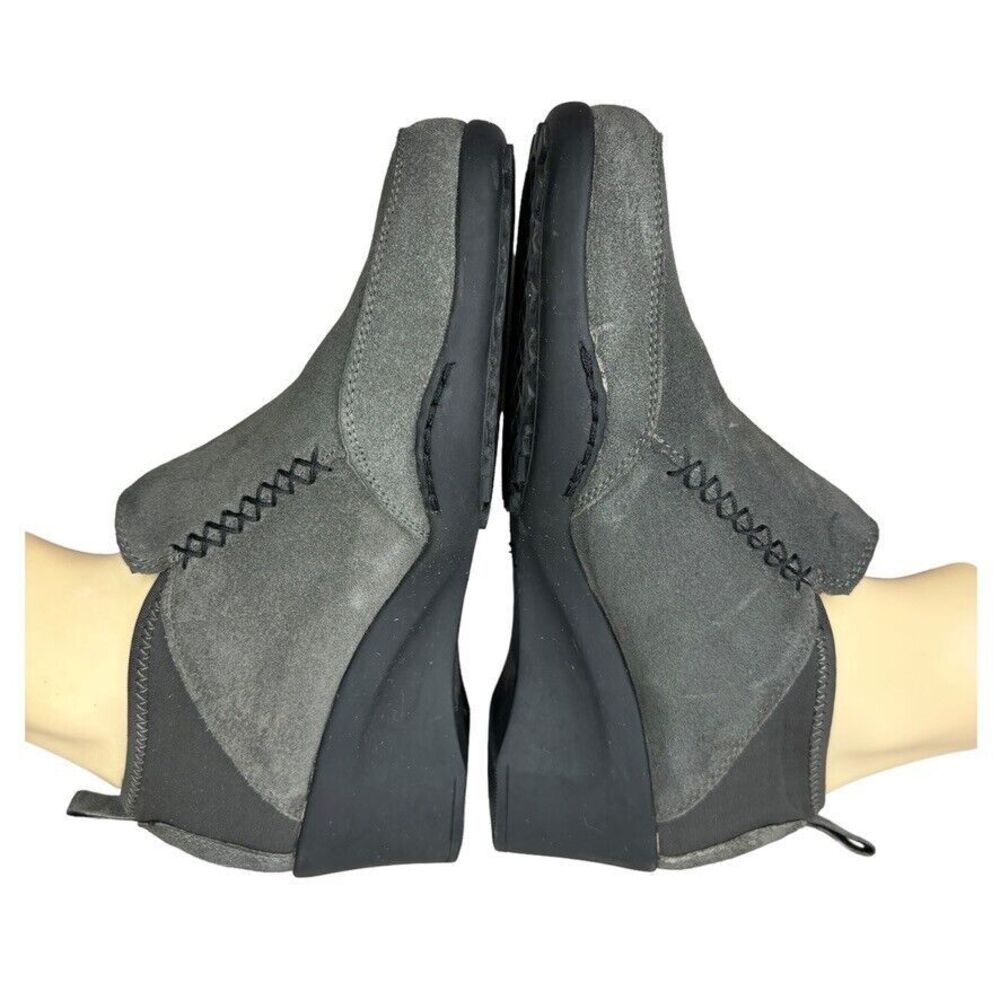 Aerosoles Gray Suede Black Accent Slip on Mid Wedge Bootie Womens Size 7 M - Picture 4 of 11